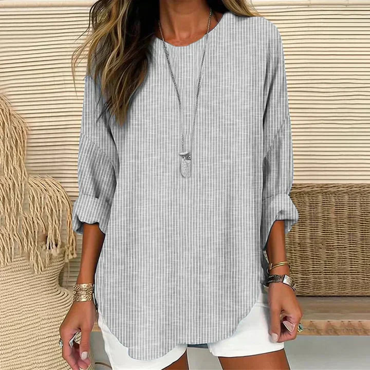 Long-sleeved top with striped pattern and loose fit