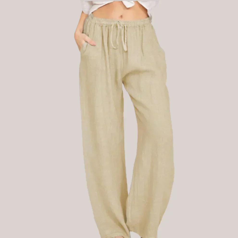 Loose-fitting trousers for women with an elastic waistband