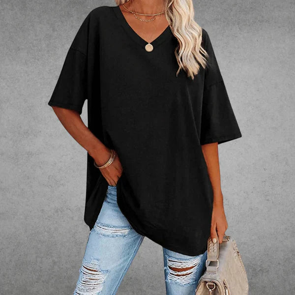 Loose-fitting V-neck T-shirt