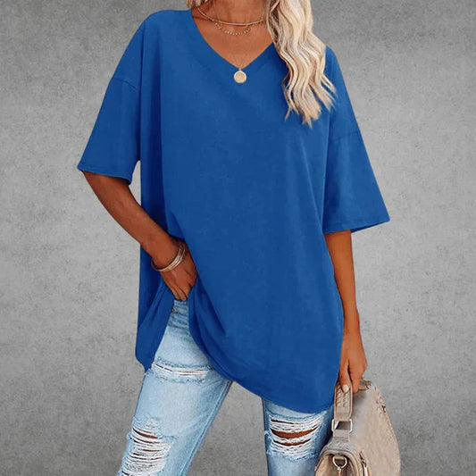Loose-fitting V-neck T-shirt