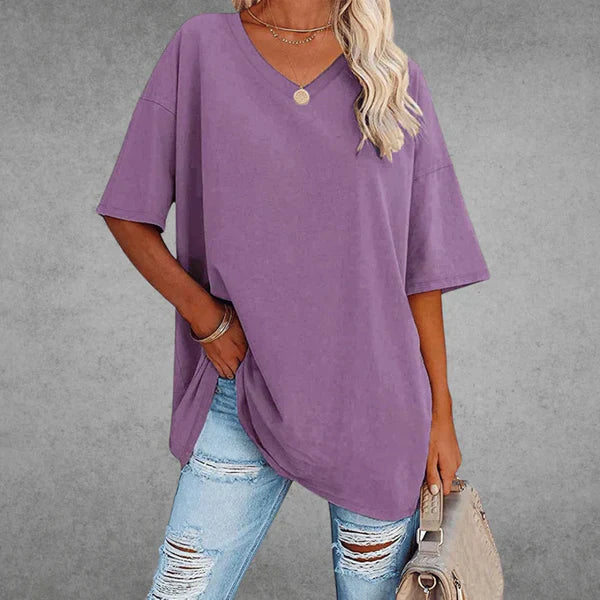 Loose-fitting V-neck T-shirt