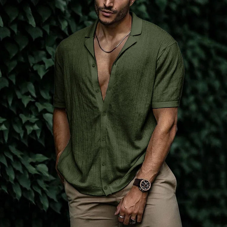 Men's short-sleeved shirt with a lapel collar and a textured surface